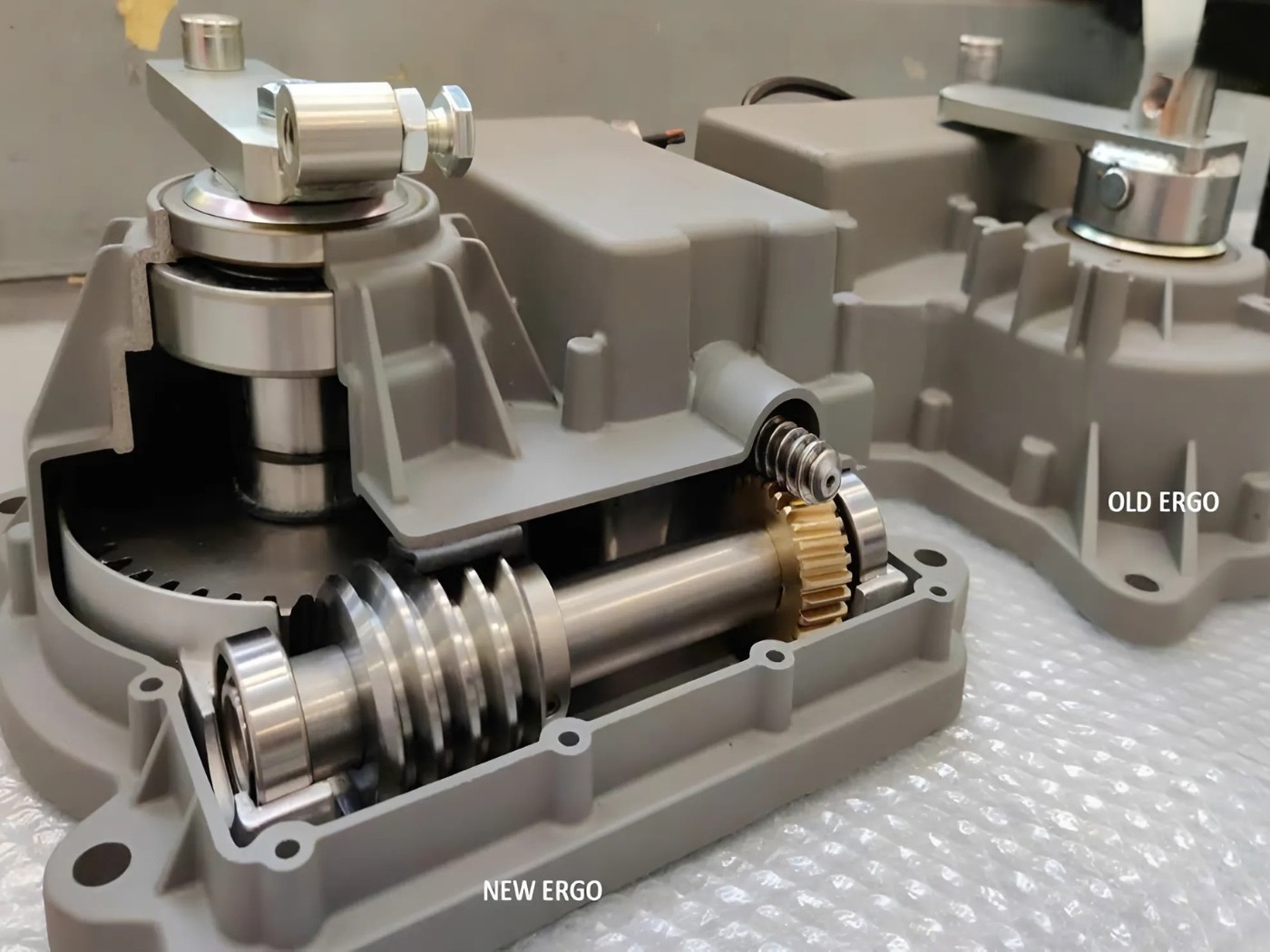 AZ SMARTTECH nhập khẩu chính hãng motor cổng âm sàn Life ER4 24 UNI