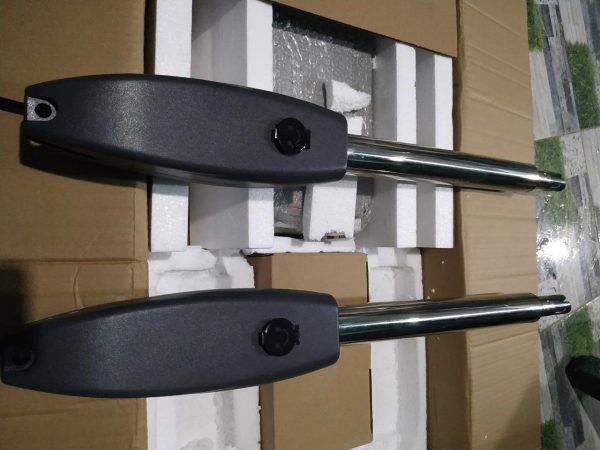 Motor tay đòn YH Trung quốc 700kg2 cánh