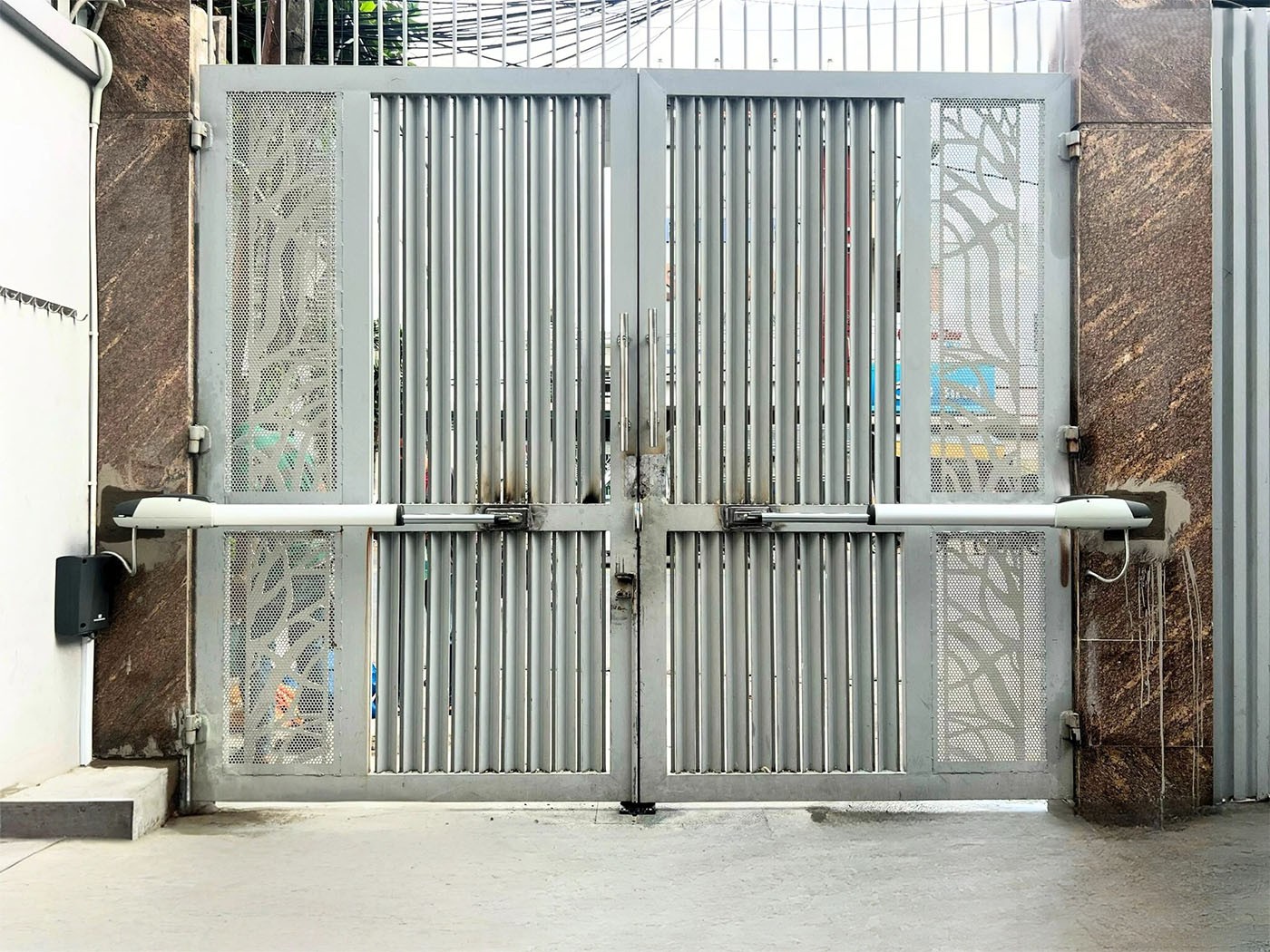 Thông số của cổng cánh tay đòn TMT AUtomation Mastiff 300/400/400L