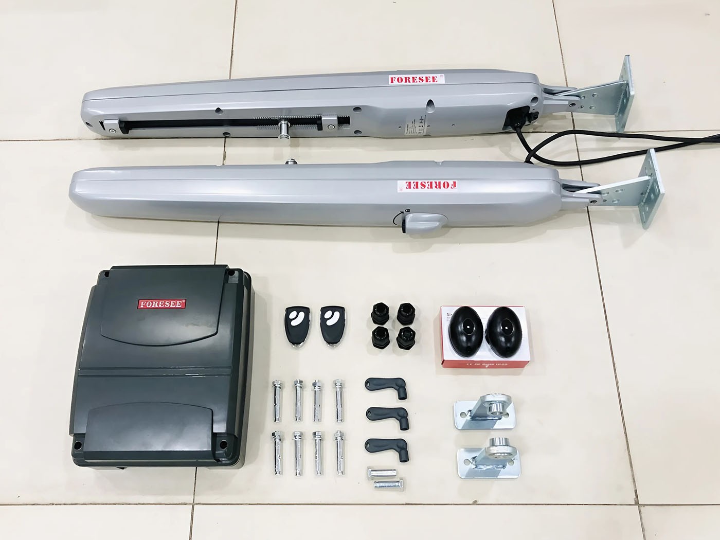 Trọn bộ motor cổng tay đòn Foresee F600 đầy đủ
