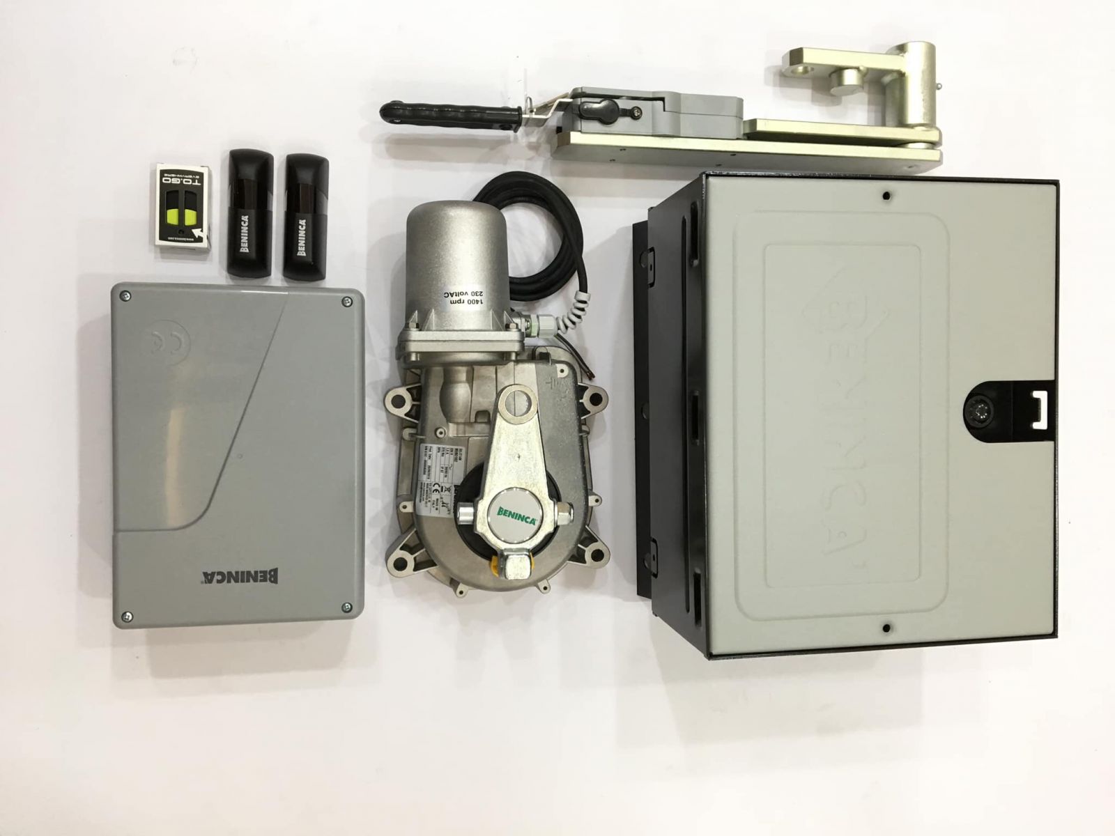 Trọn bộ thiết bị kết hợp cơ cấu mở cánh 180 độ